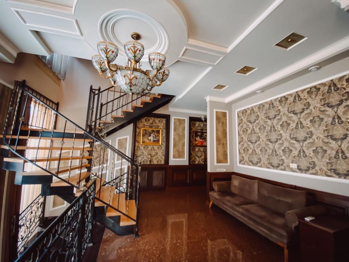 Royal Renaysance Hotel Ереван Екстериор снимка