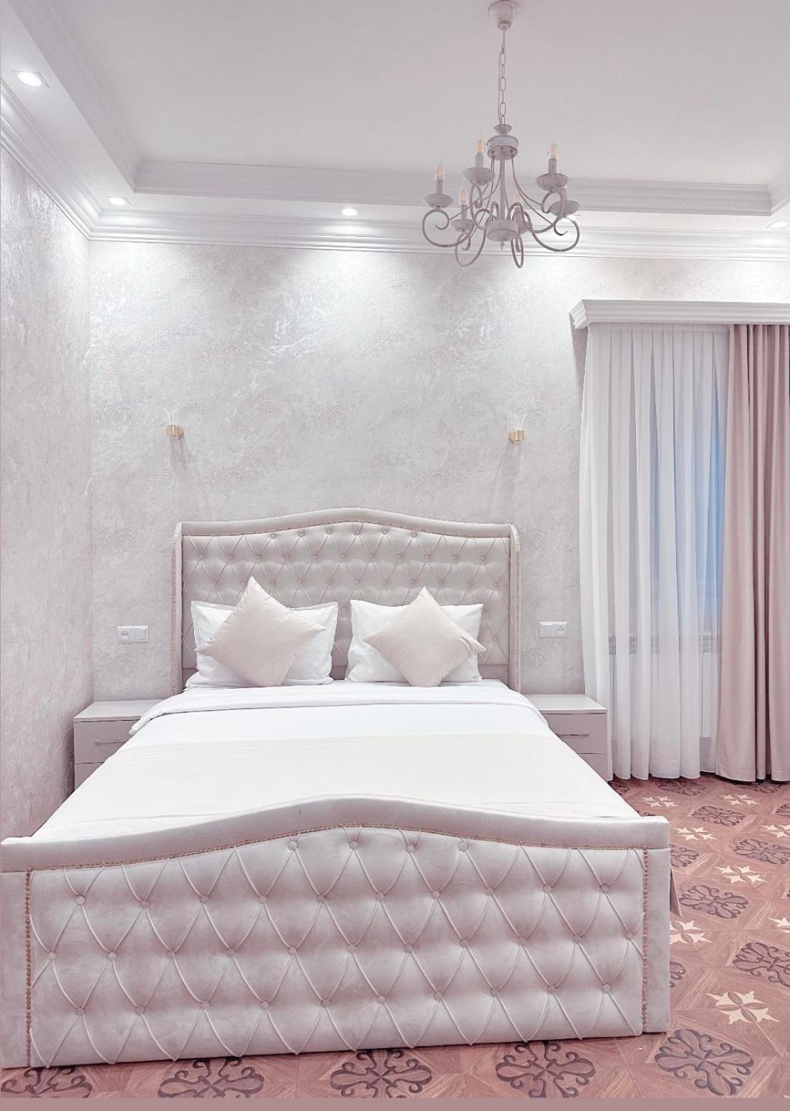 Royal Renaysance Hotel Ереван Екстериор снимка