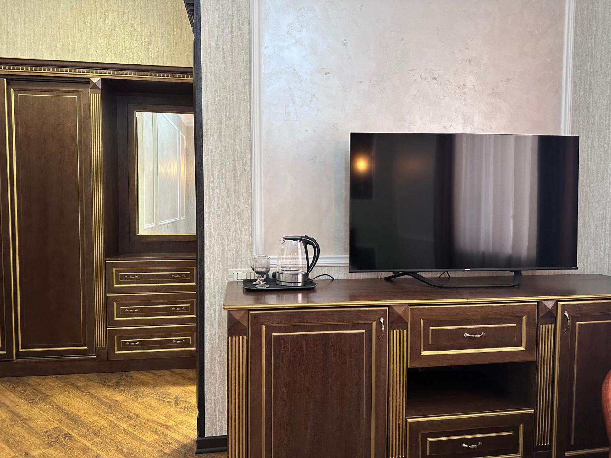 Royal Renaysance Hotel Ереван Екстериор снимка